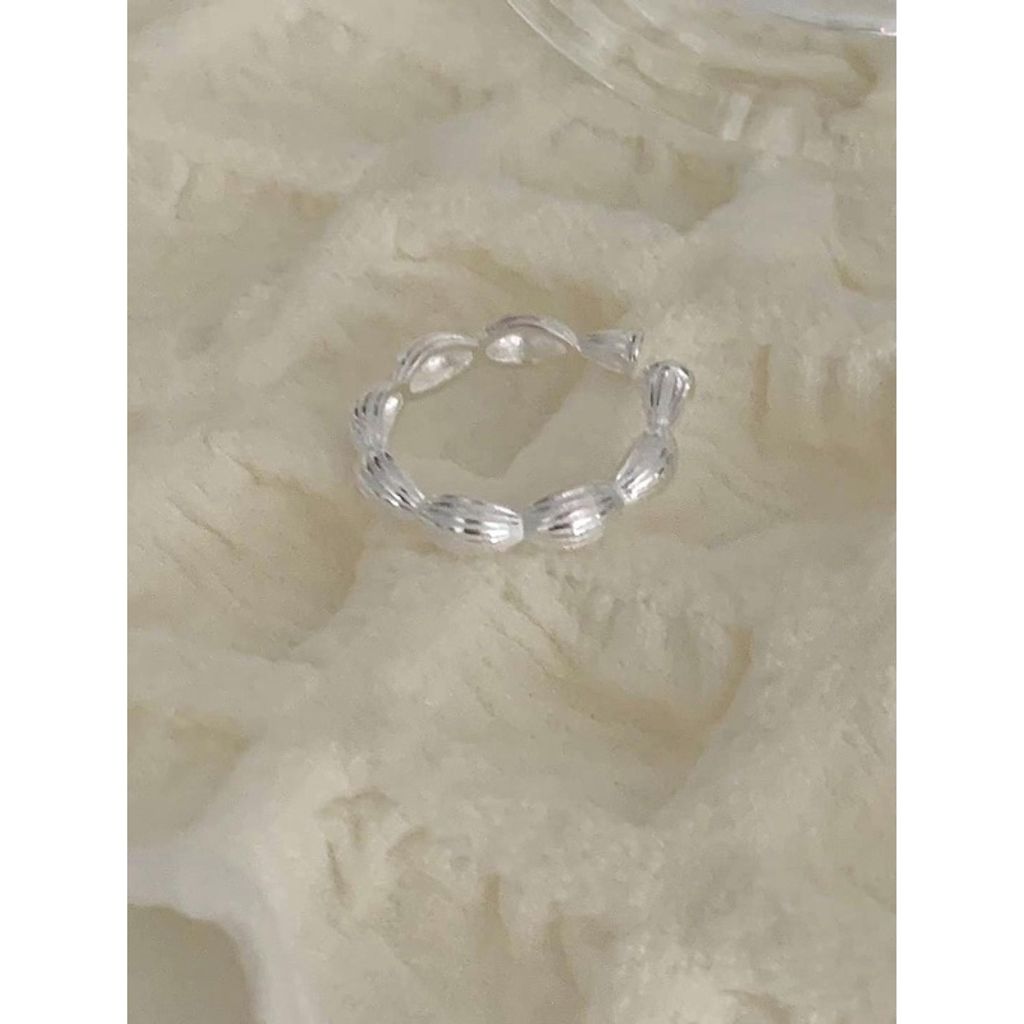 tw-11134207-7rasf-m5s6cnr8bl3q94