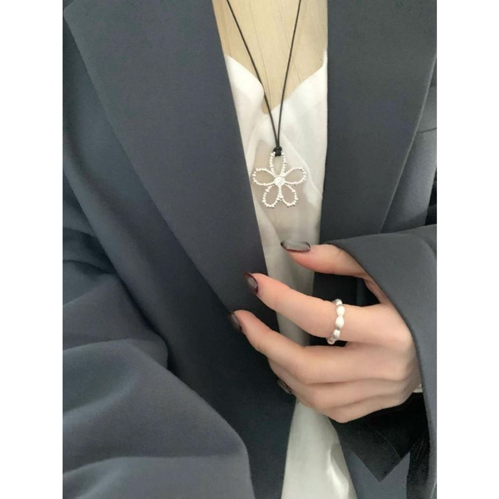 tw-11134207-7rasf-m5s6a3quyvi960