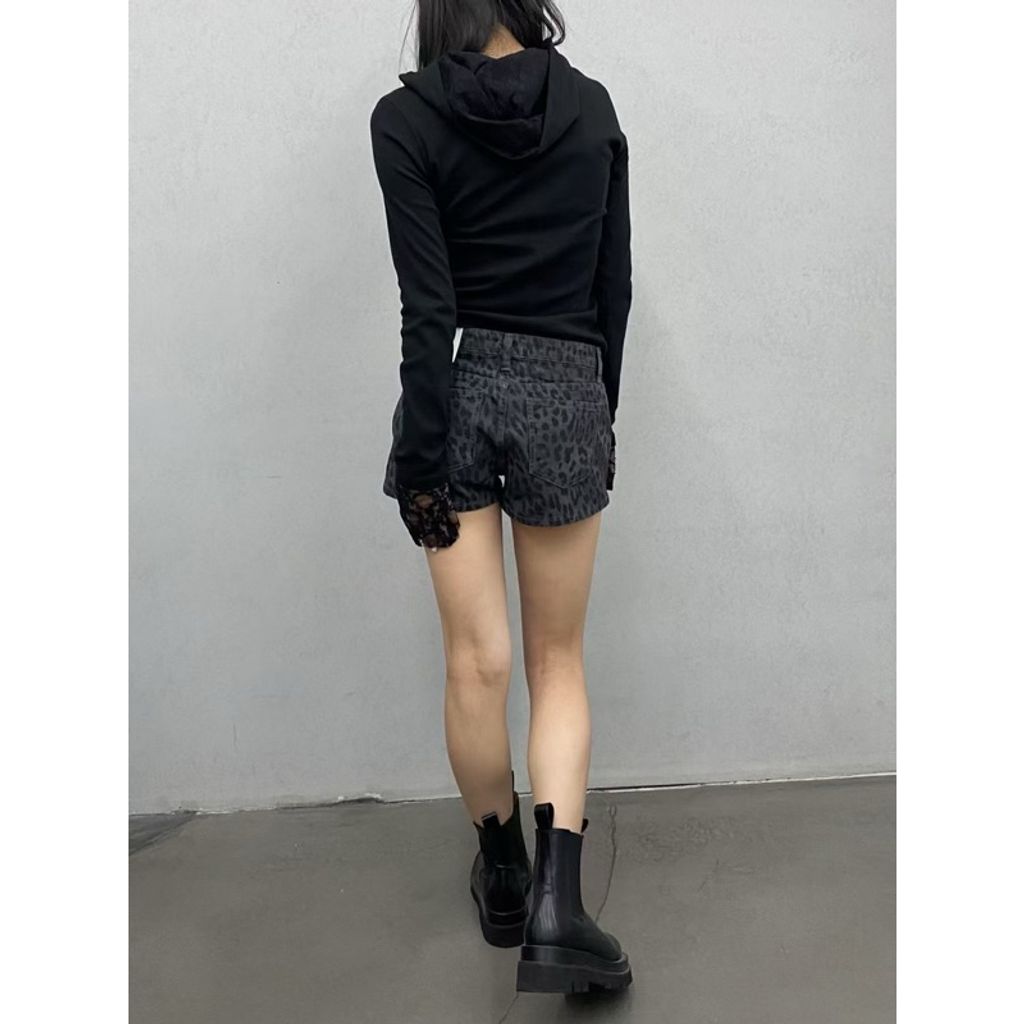 tw-11134207-7rbk5-m9tqe8w80q1zf3