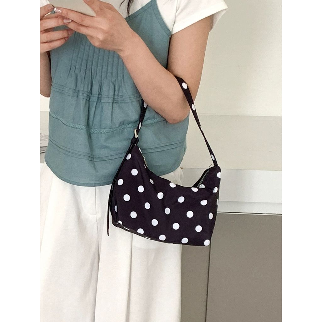 tw-11134207-7ra0g-mbw9k8oc0t9ma6