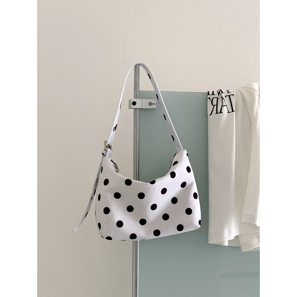 tw-11134207-7ra0i-mbw9k8obzfc96b