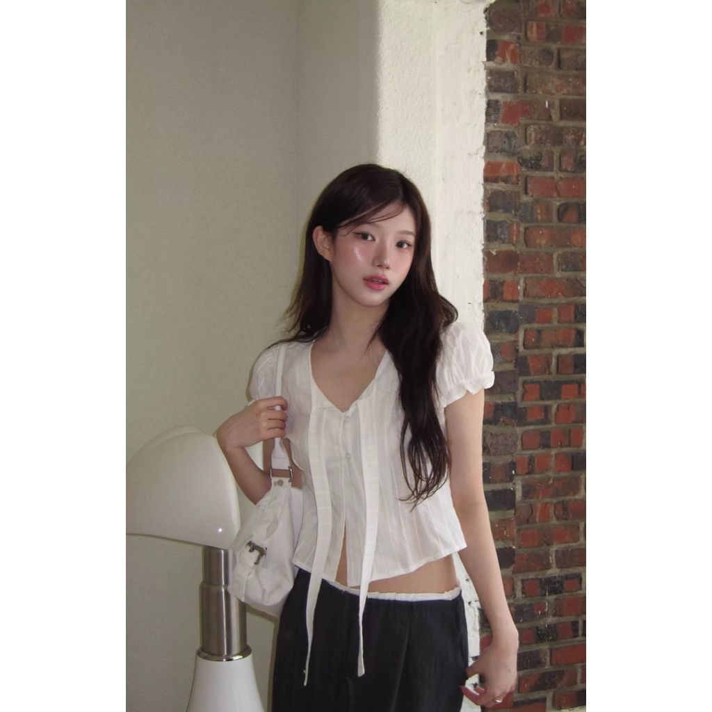 tw-11134207-81ztj-me1tykx2xi4ib7