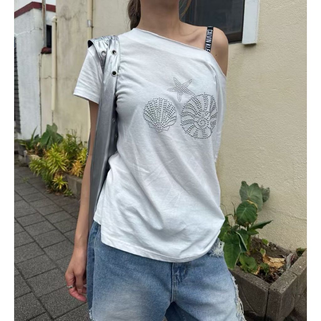 tw-11134207-81ztc-me73pj7nnc3l60