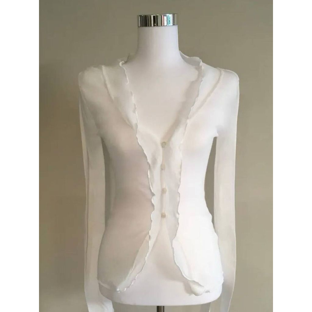 tw-11134207-81ztj-meqaf72l4o3ne0