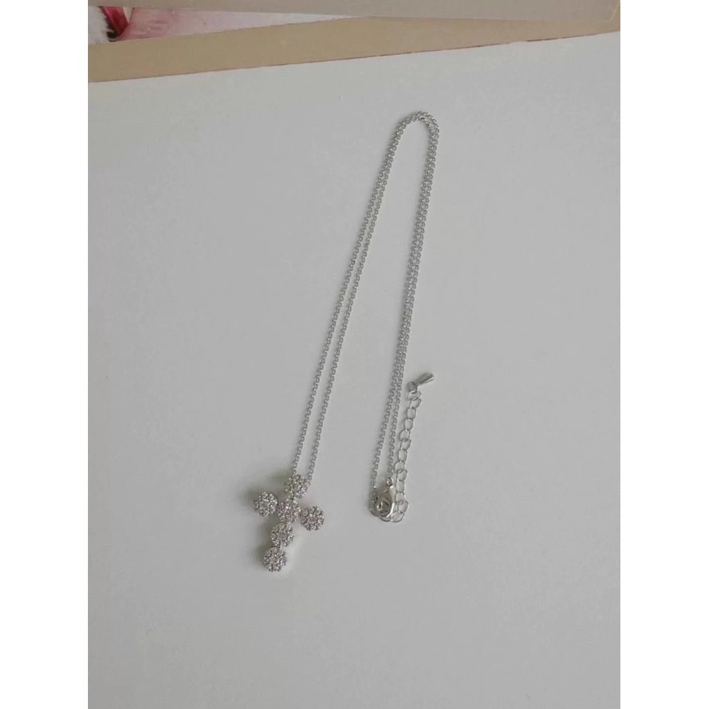 tw-11134207-81ztj-meqrle1s0vlzfc