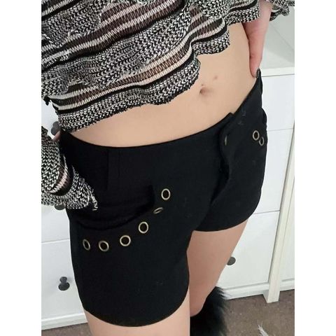 tw-11134207-81ztg-mfvfwp9v3217e5