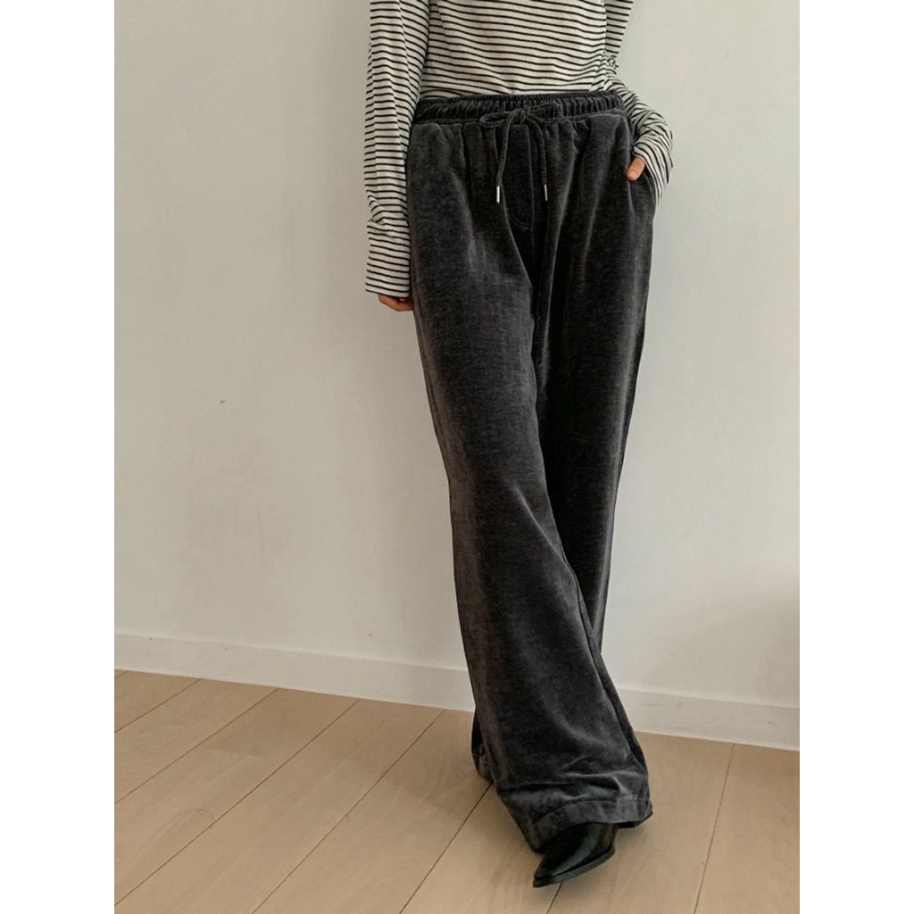 tw-11134207-81ztp-mfww4562ncb0bd