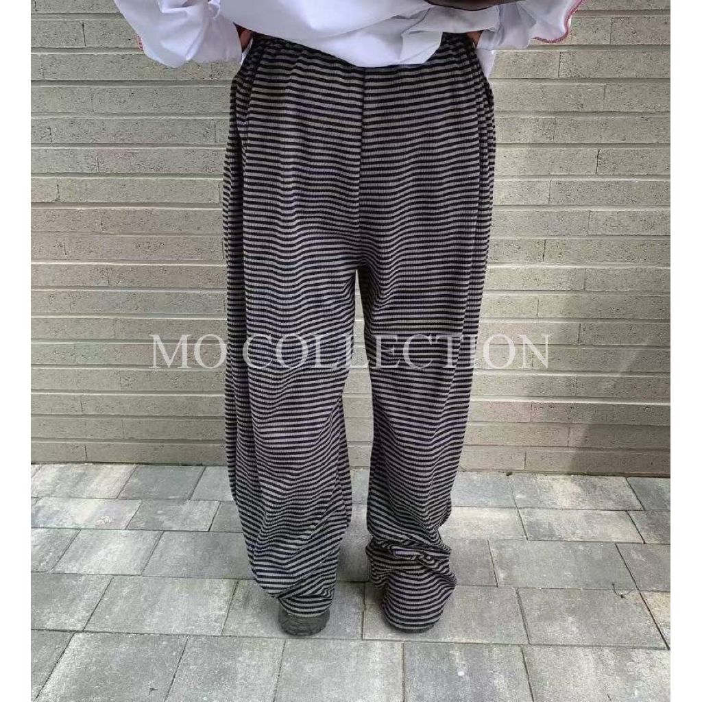 tw-11134207-81ztq-mge5a66w07wv72