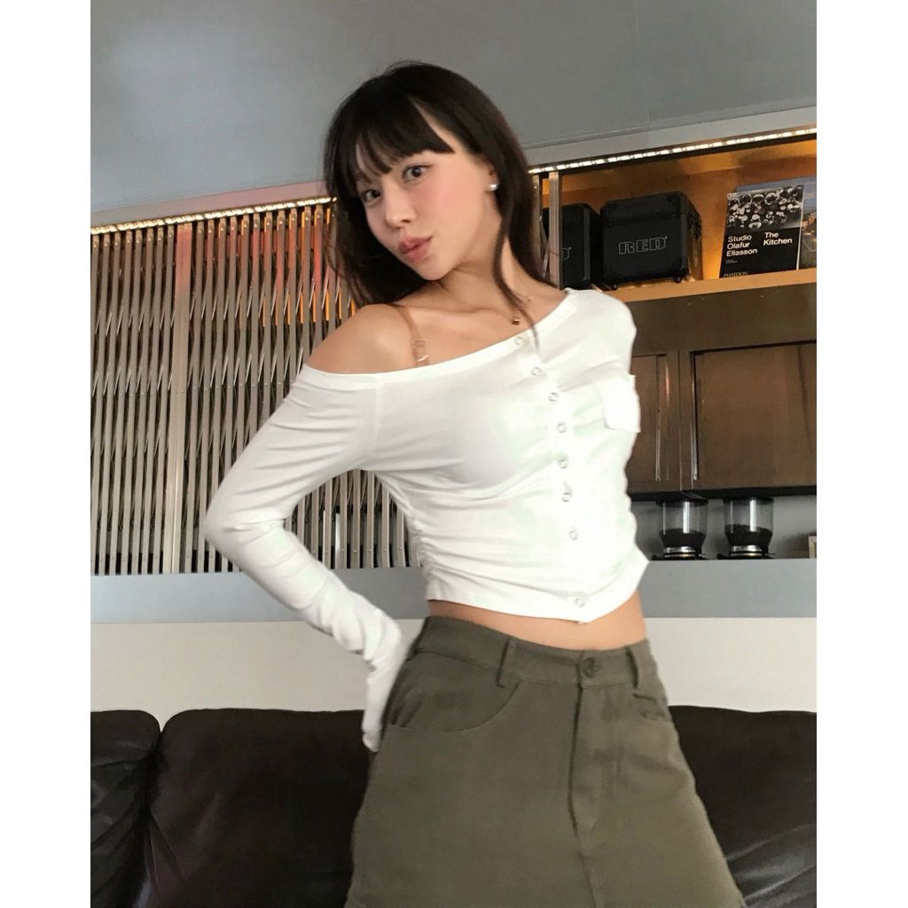 tw-11134207-81ztg-mh0wq2tot2x687