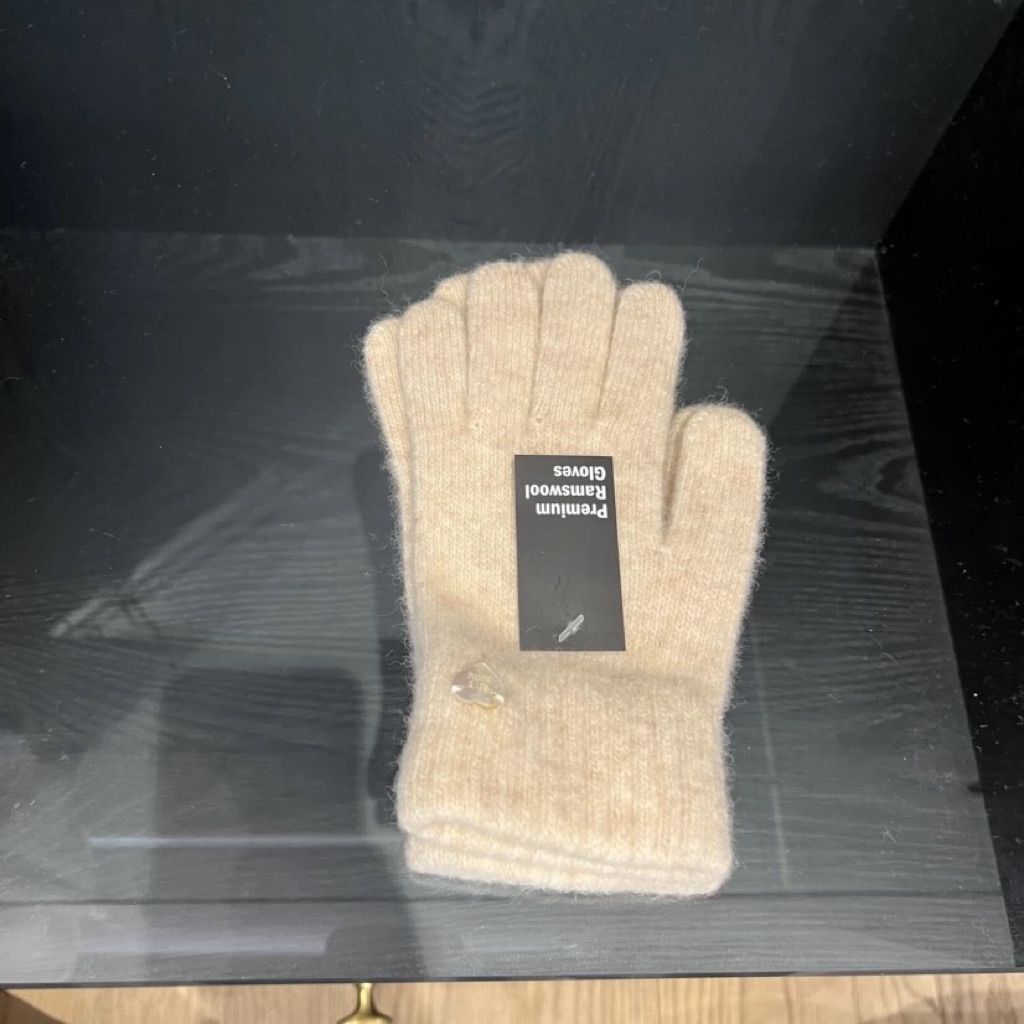 tw-11134207-81zti-mhgsr9kiq3uq2c