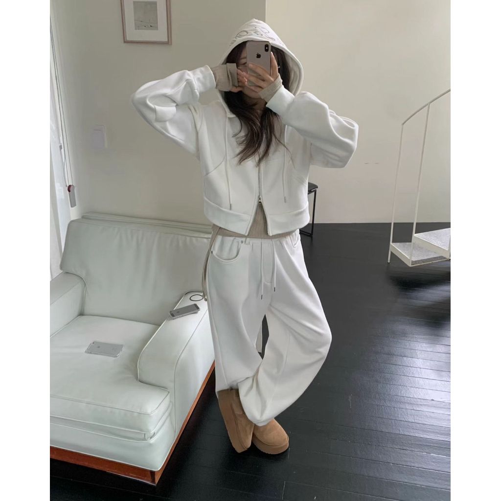 tw-11134207-81ztl-mhgzlcfwblz7a5