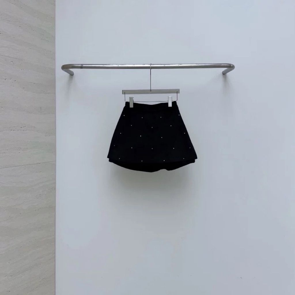 tw-11134207-81ztg-mid9tad74rnm1a