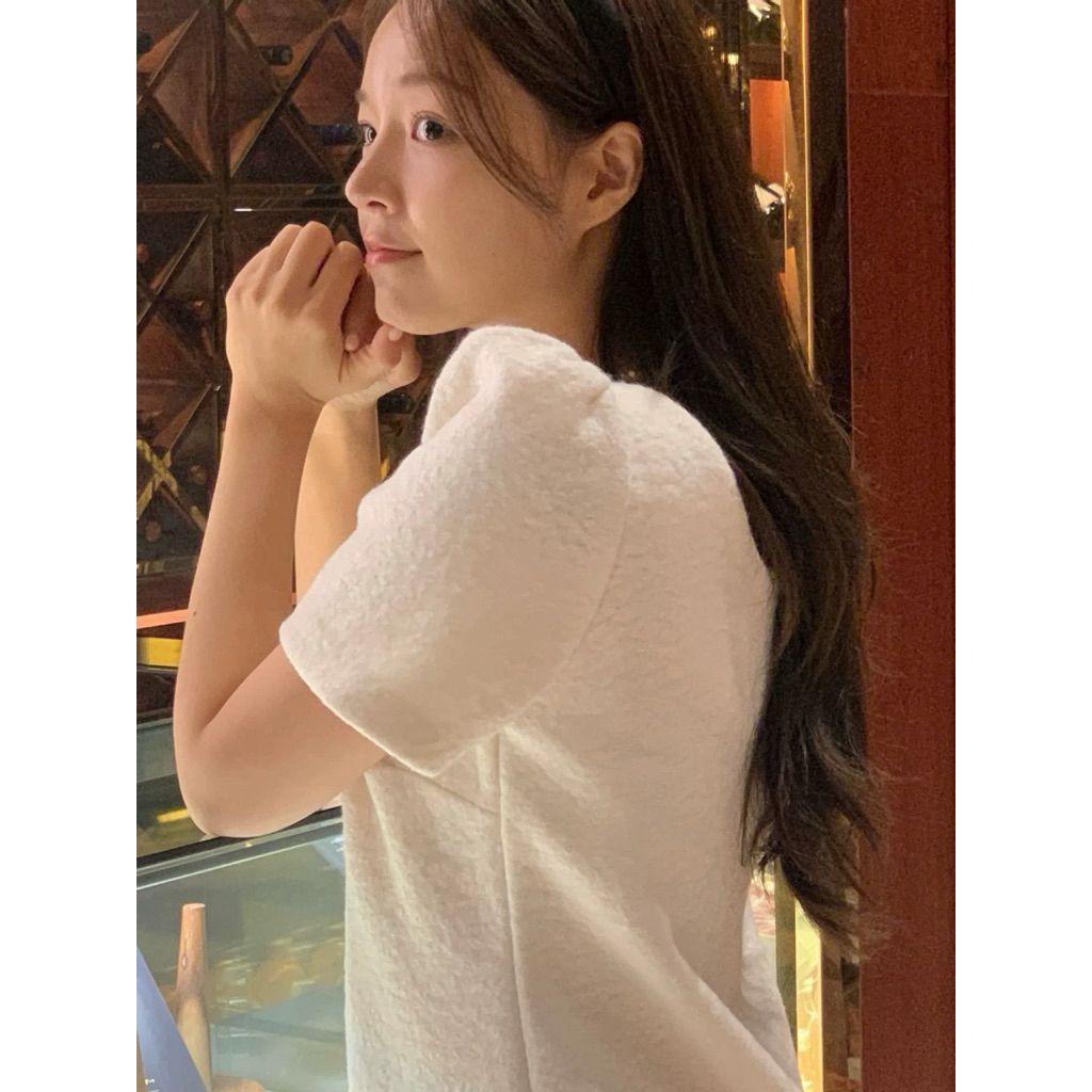 tw-11134207-81zti-mihr5w1i6q6cff