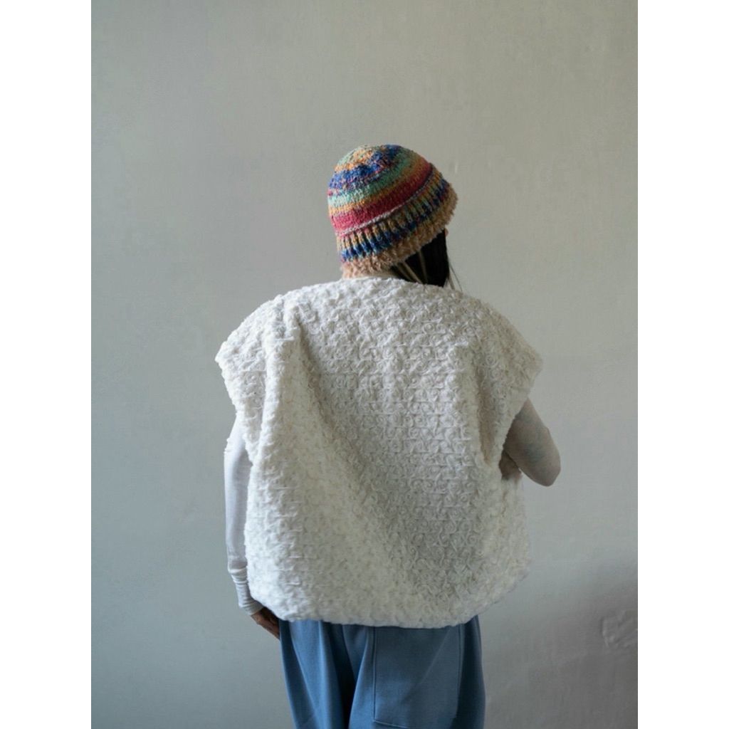 tw-11134207-81ztf-mihr0kzvdt6q35