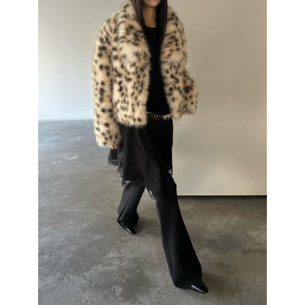 tw-11134207-81ztn-mk0rykwu2n7off