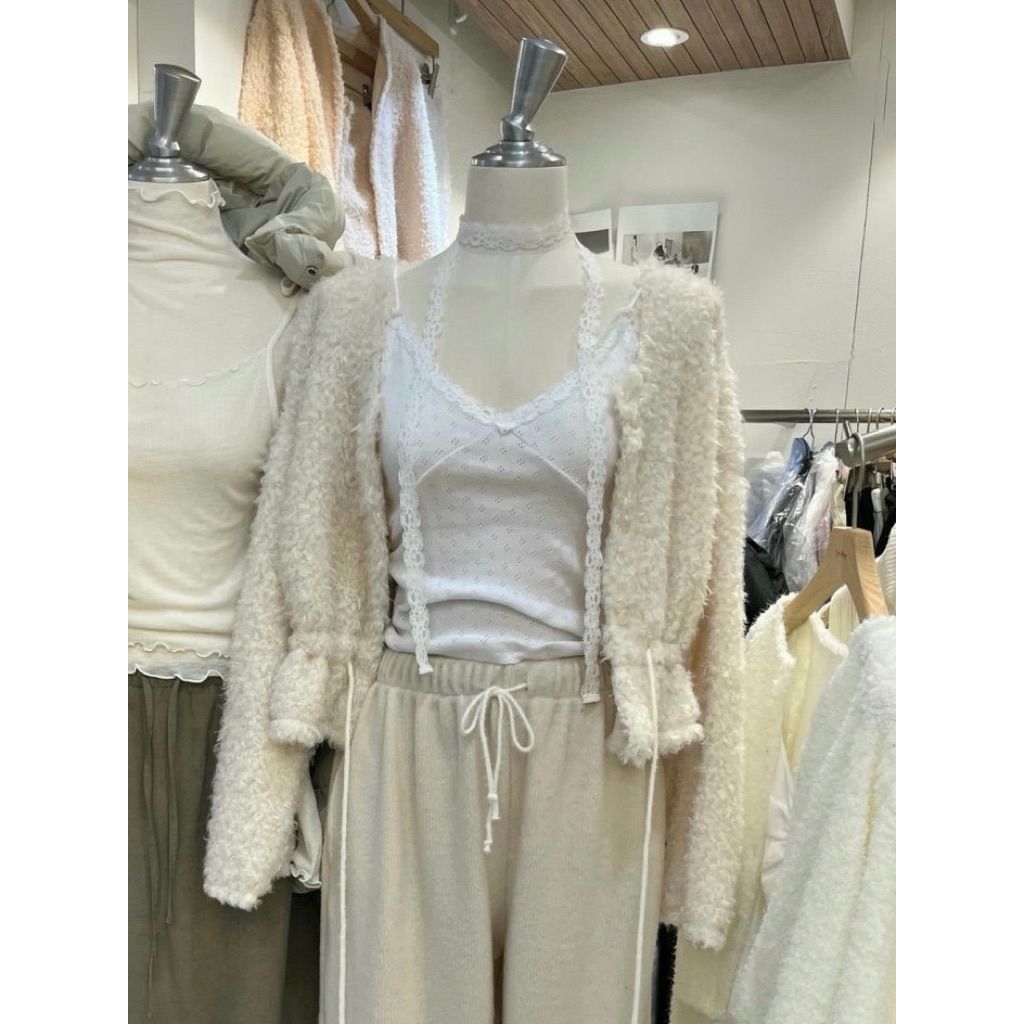 tw-11134207-820lh-mk5j81i0r9c12f