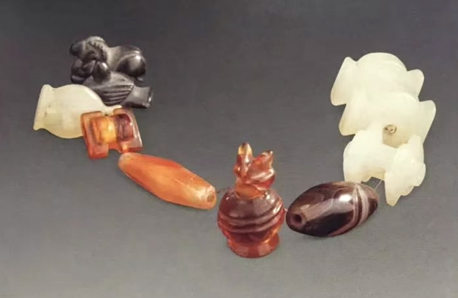 桃庄101號西漢墓串飾全圖2