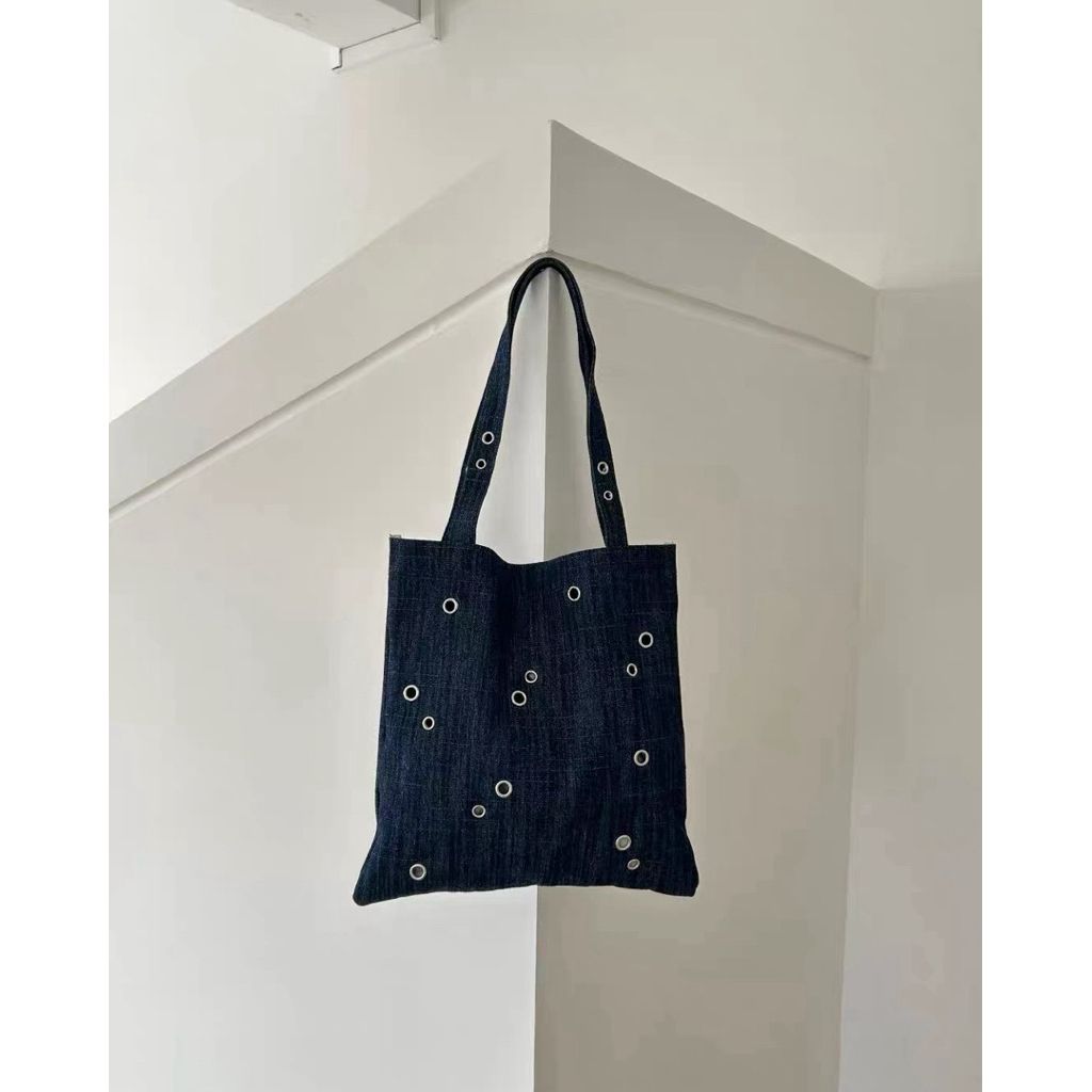 tw-11134207-820la-mmiqm9d92s5g01