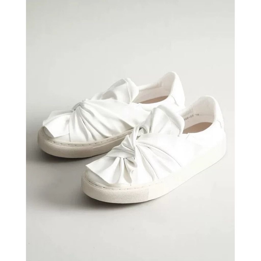 tw-11134207-81ztg-mfme927lfeh4c3