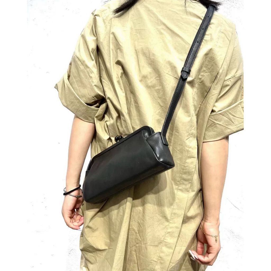 tw-11134207-81ztf-mggdsyw2v40e72