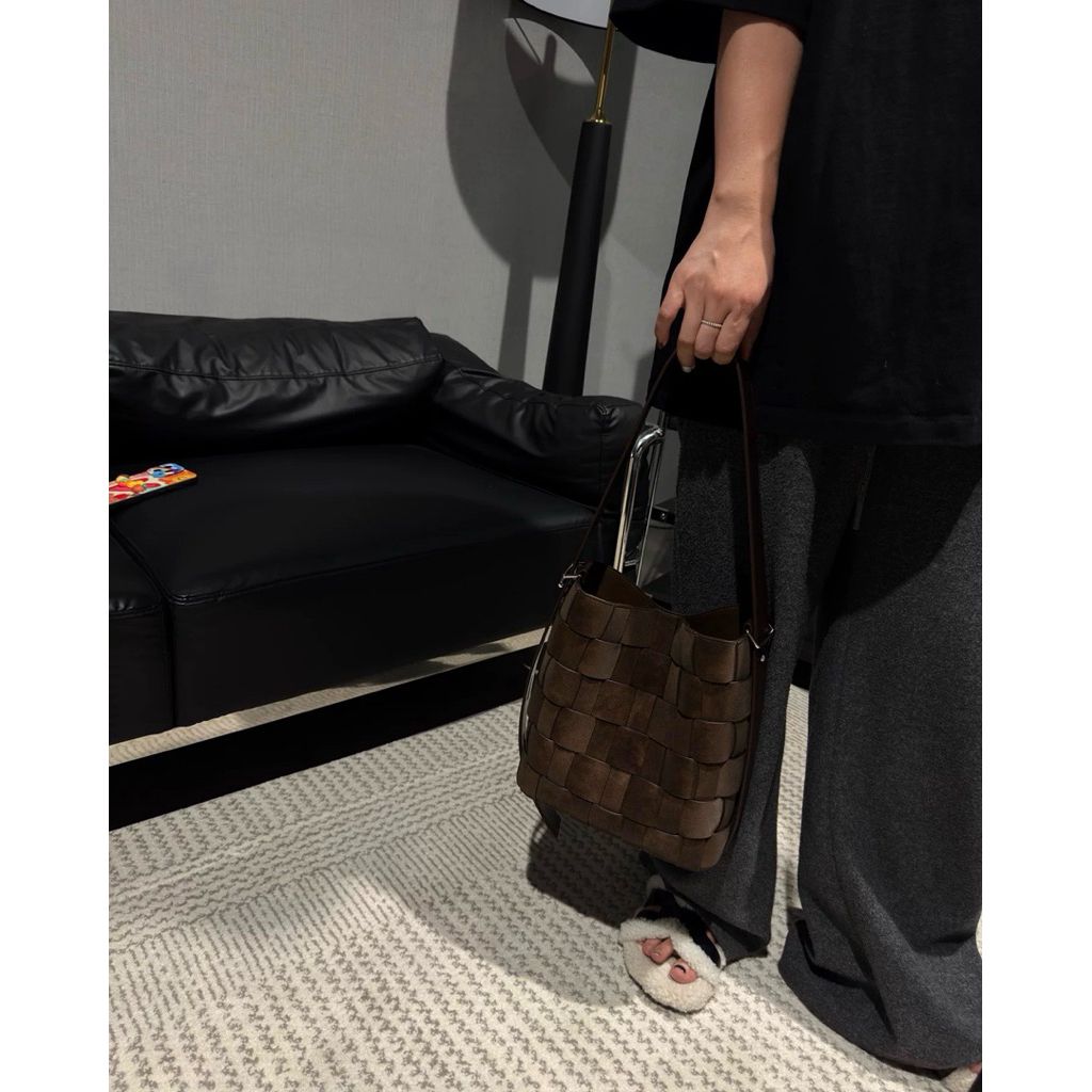 tw-11134207-81zti-mjjxe8f28npcd4