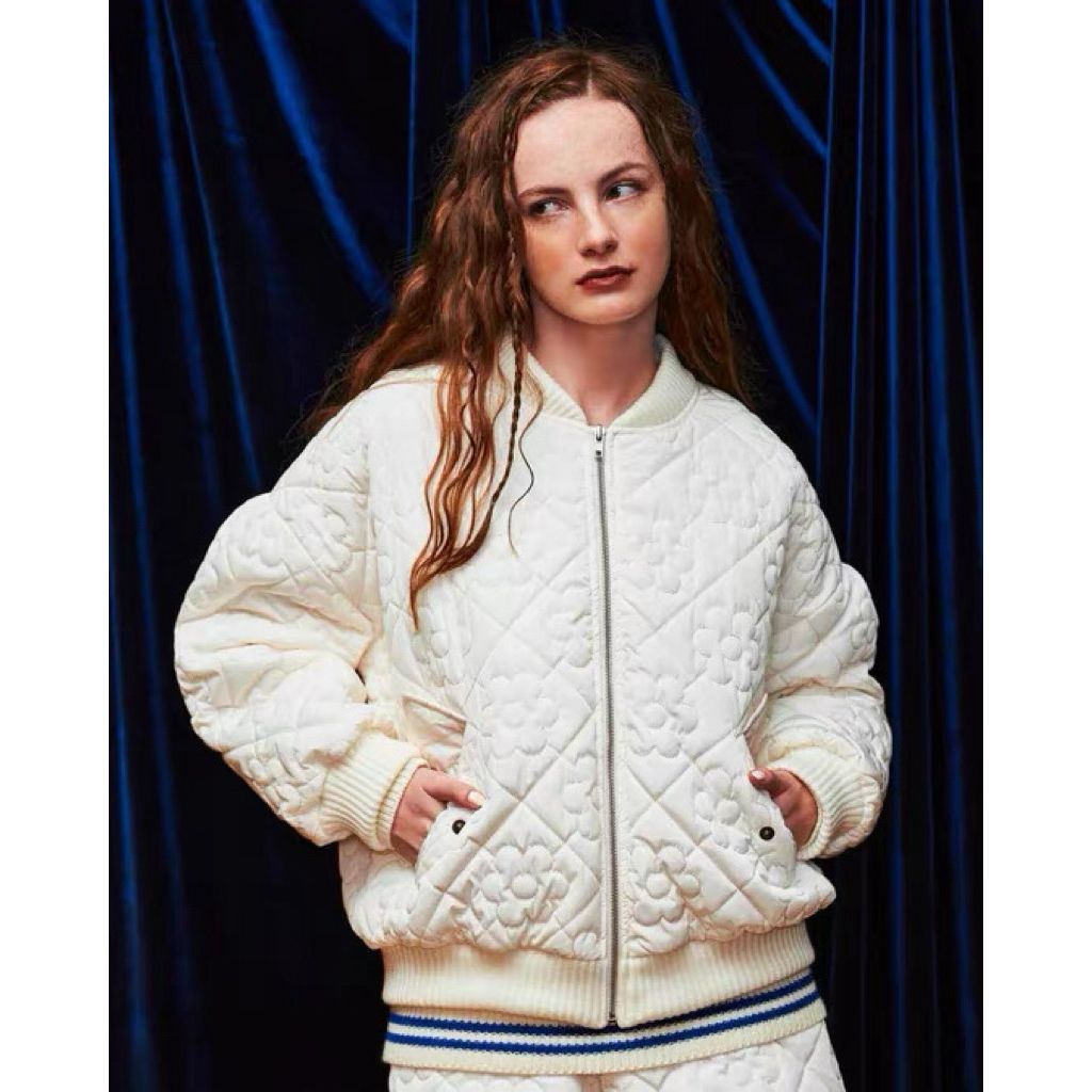 tw-11134207-81ztl-mjjqubil74lcc3