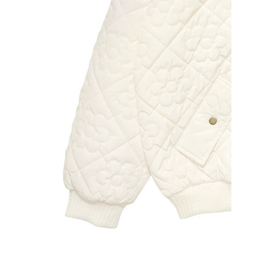 tw-11134207-81ztc-mjjqubkrpb7r9a