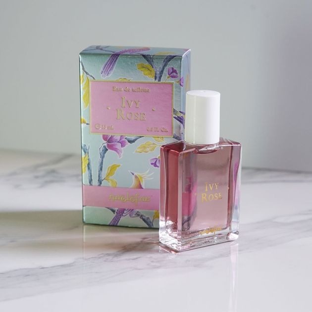 serenity-perfume-ivy-rose_7.jpg