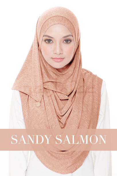 Babes & Basic Loop - Sandy Salmon.jpg