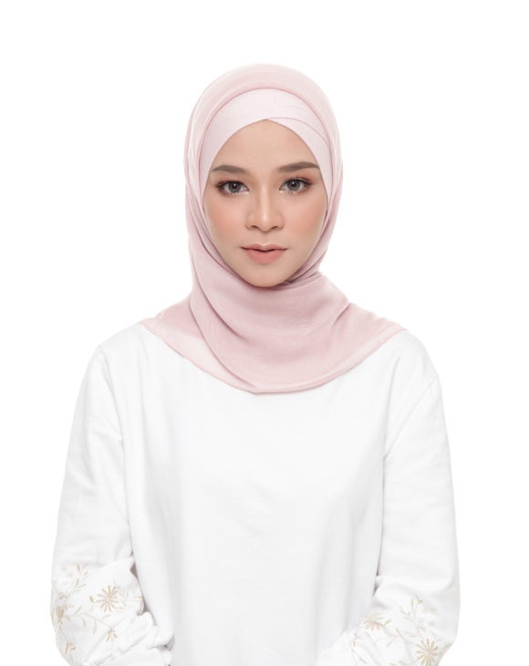 angel-1-580x820.jpg