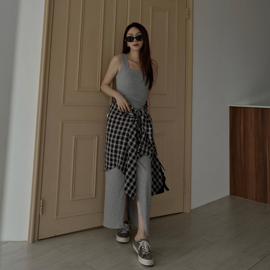 tw-11134207-820la-mn496k0mu4g69a