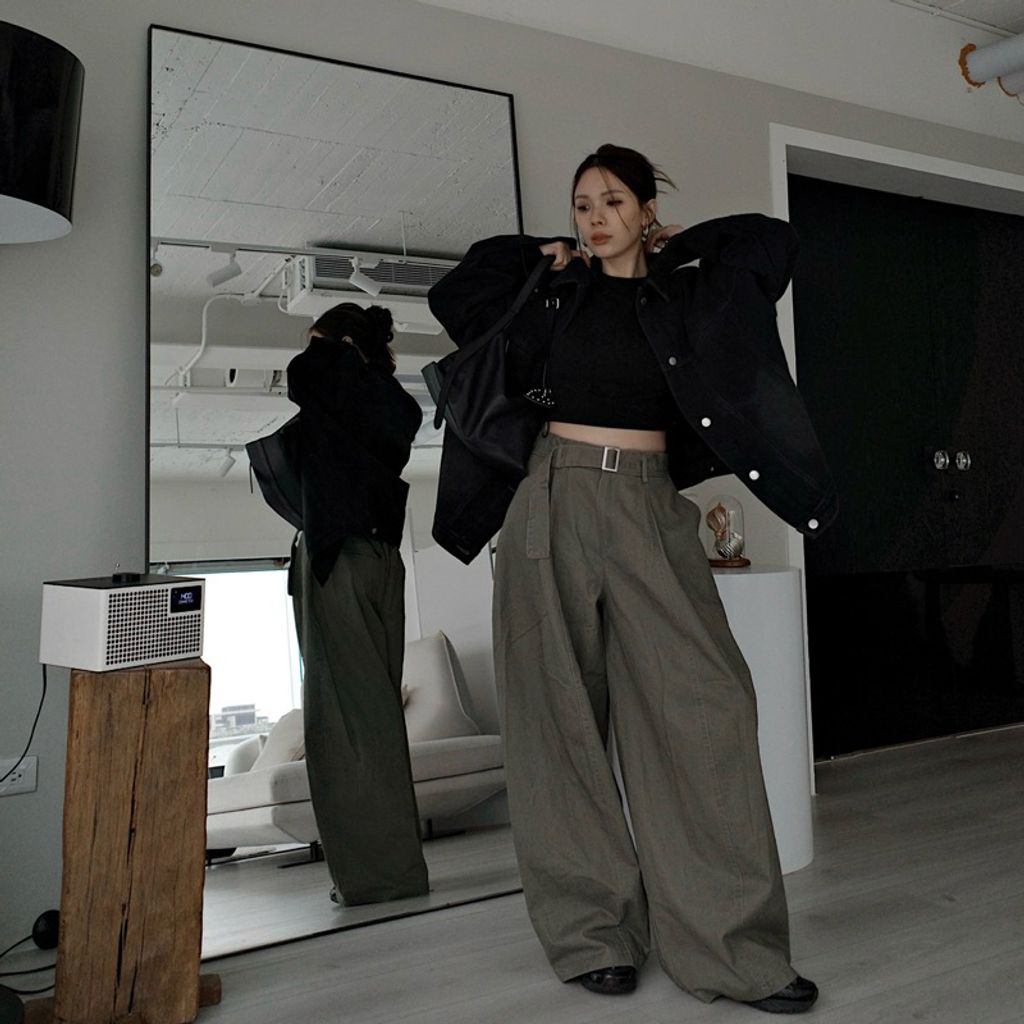 tw-11134207-81ztm-mi4gc7bki68151