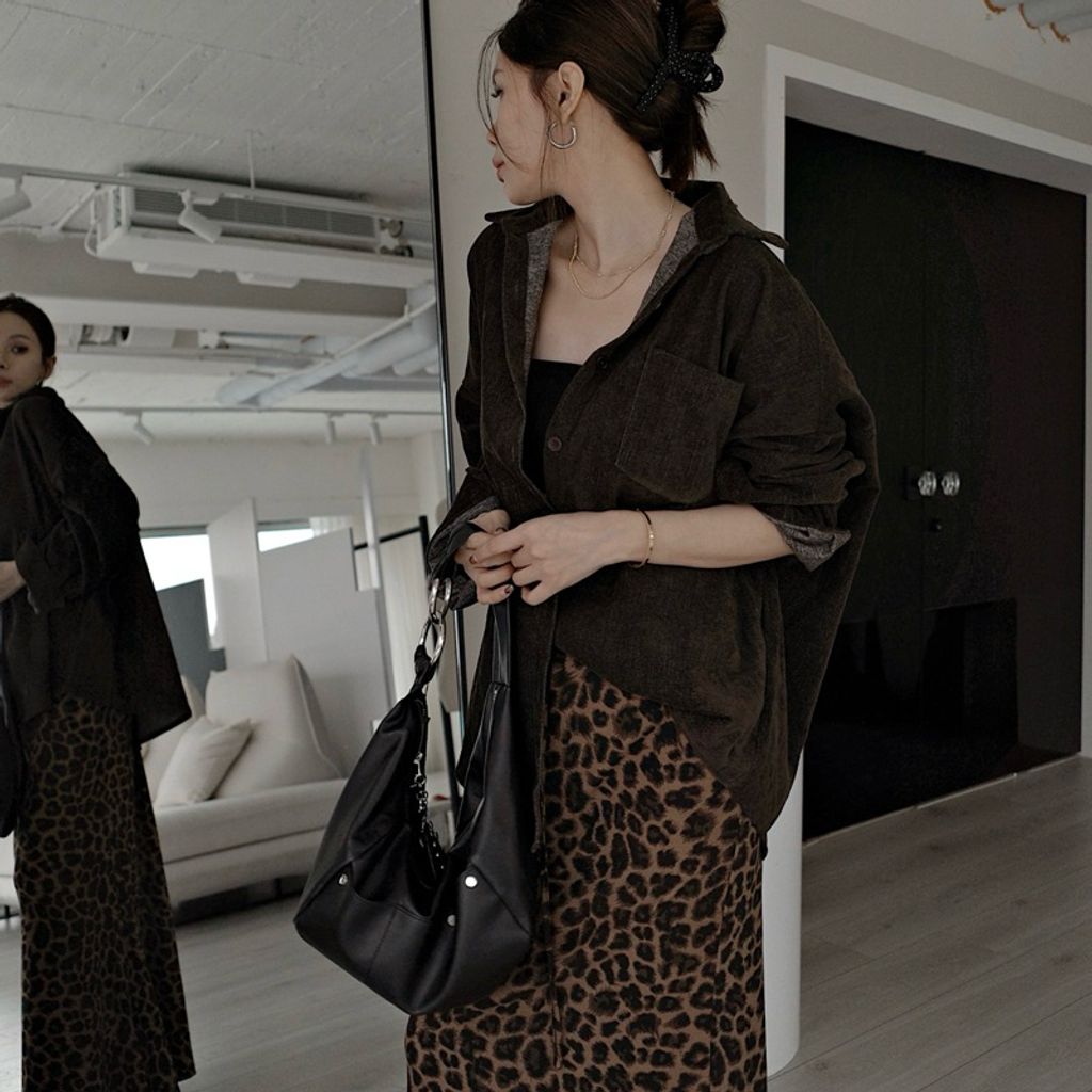 tw-11134207-81ztn-mi4fd9g9k1z53d