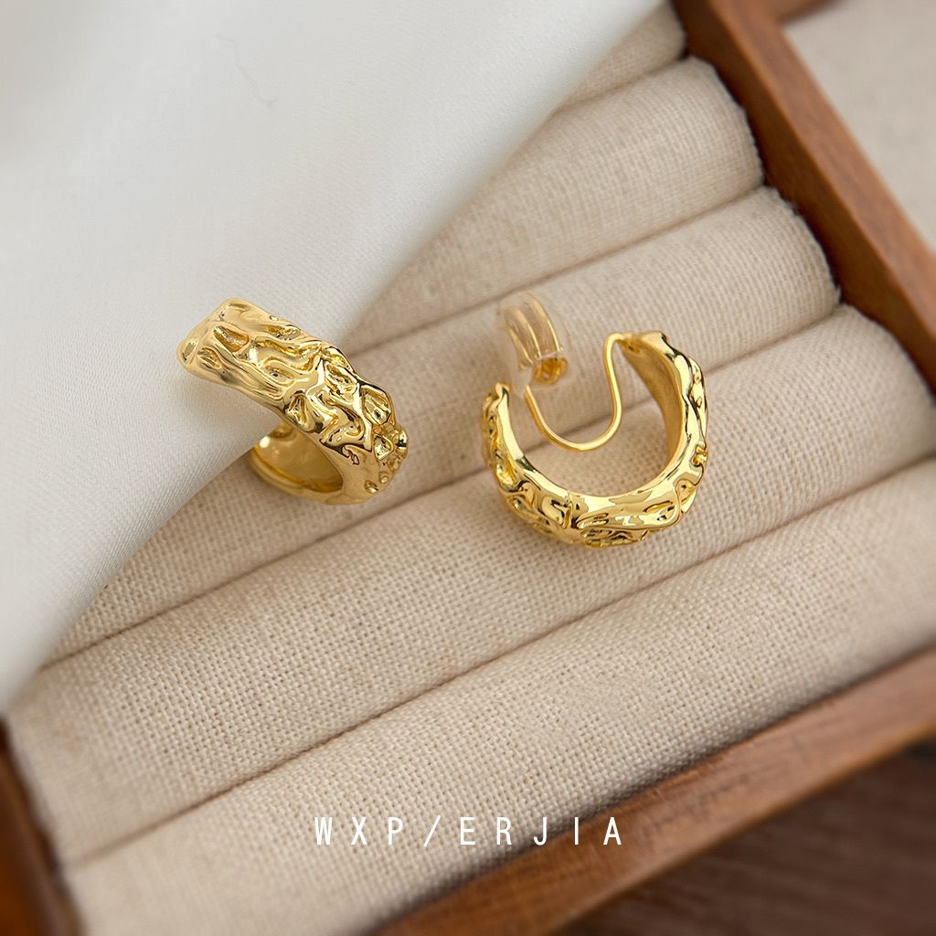 01d792fabeaef83e4317a38a6c597259f79ebbaa41