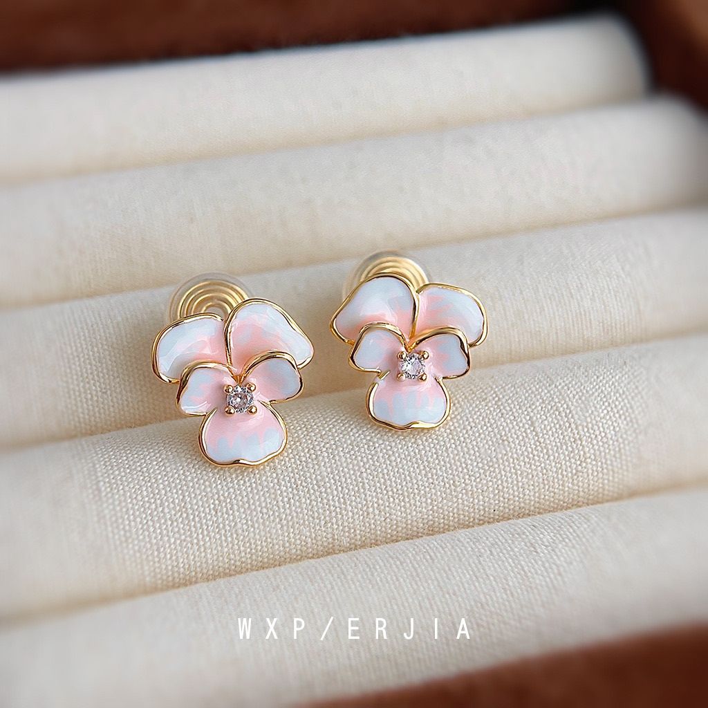 0125759de5442fe4fd16ff4a0373d84a05456b9b33