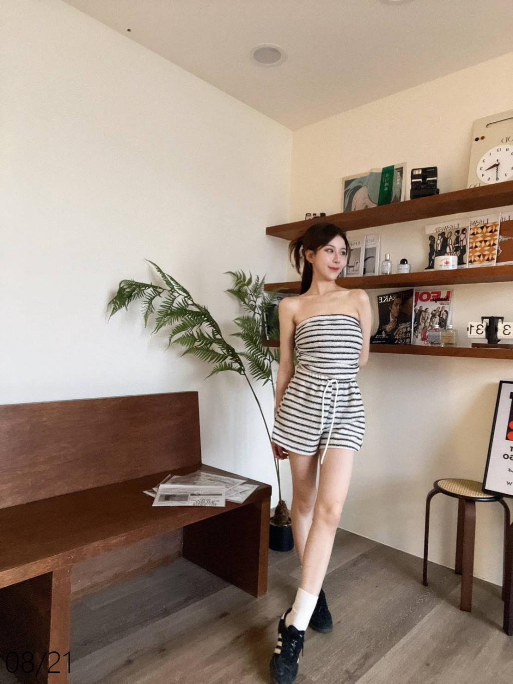 8882質感條紋抹胸上衣+短褲Set (3)