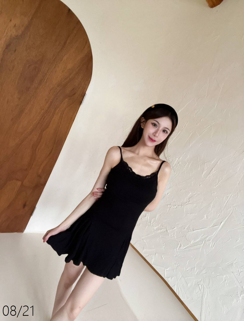 2727蕾絲造型短洋裝〈有胸墊〉 (2)