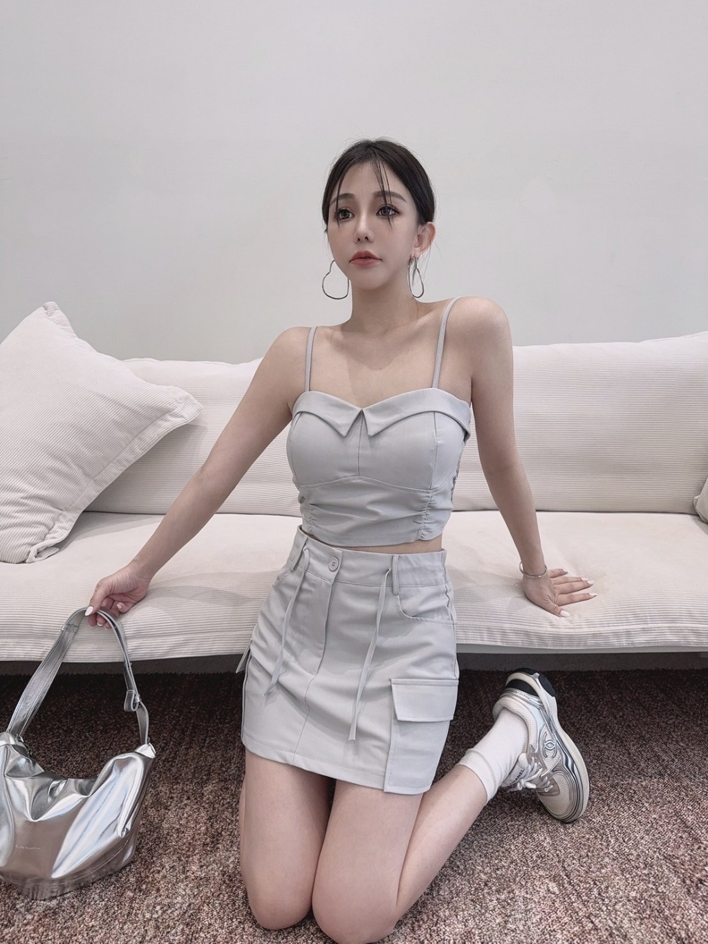 7188獨家細肩帶翻領背心+抽繩包臀裙SET (5)