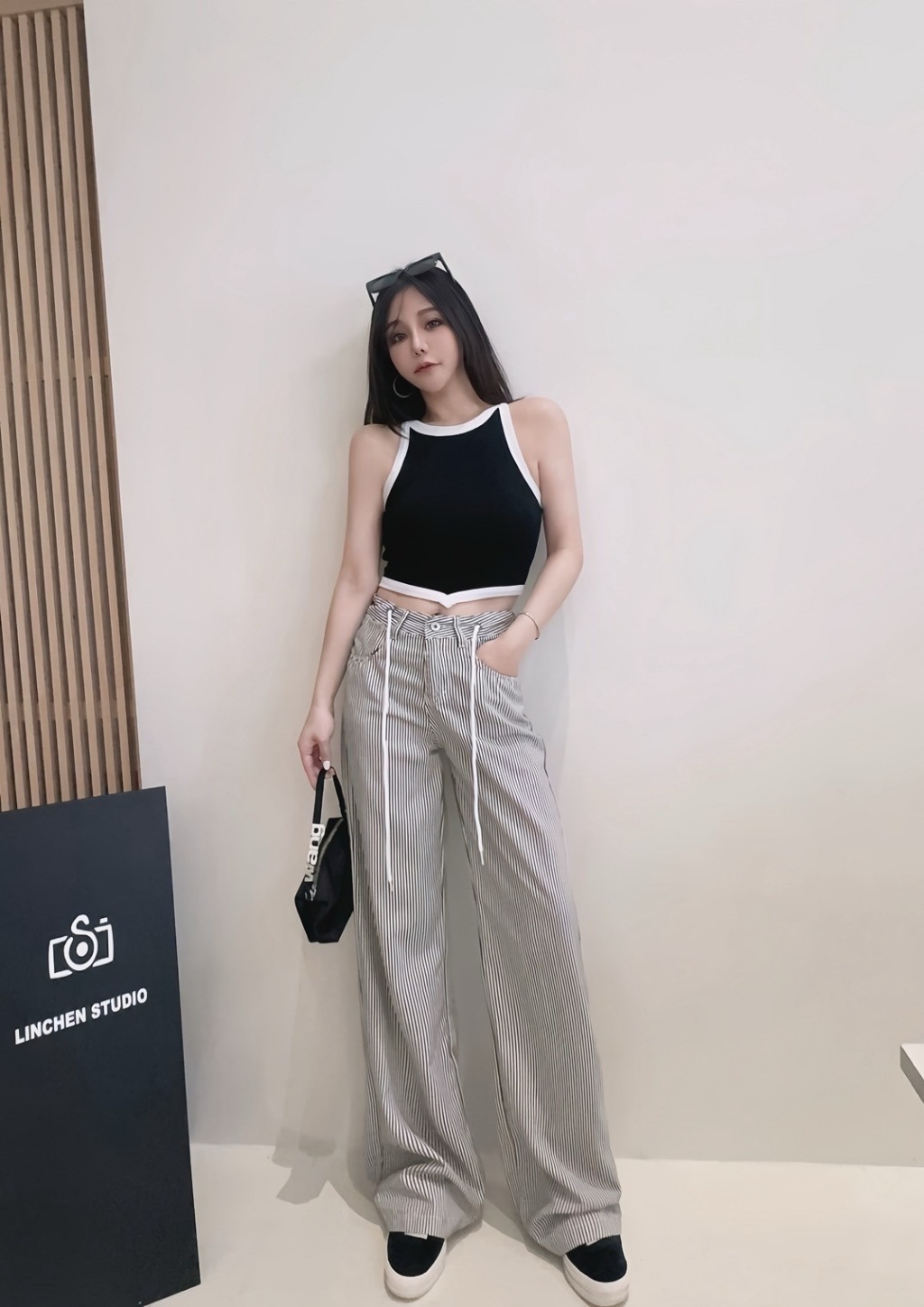 9562訂製款-滾邊V型下擺胸墊背心 (5)