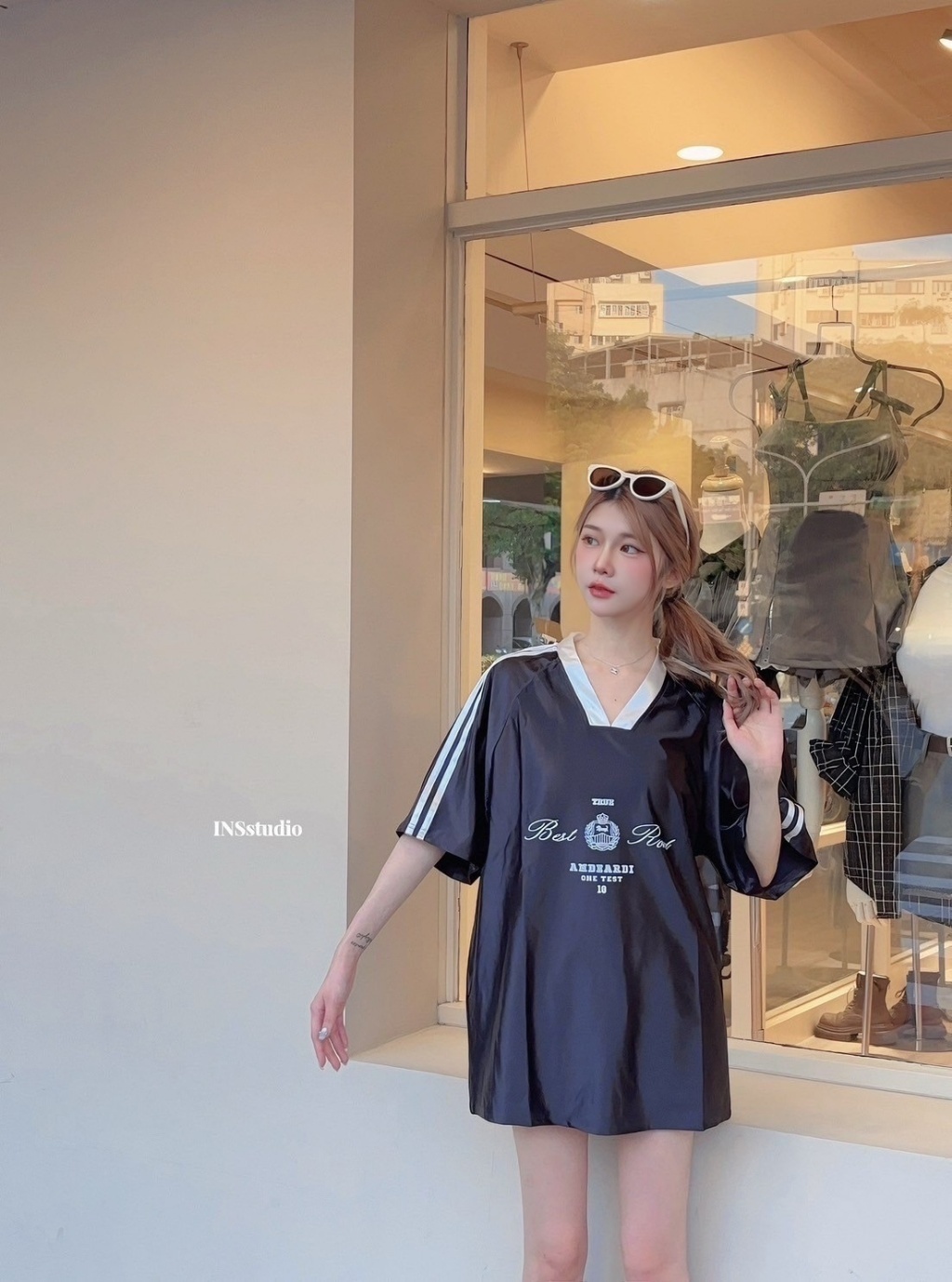 9243【精緻法式休閒】甜酷LOOK！爆款緞面運動風寬松短袖T (5)