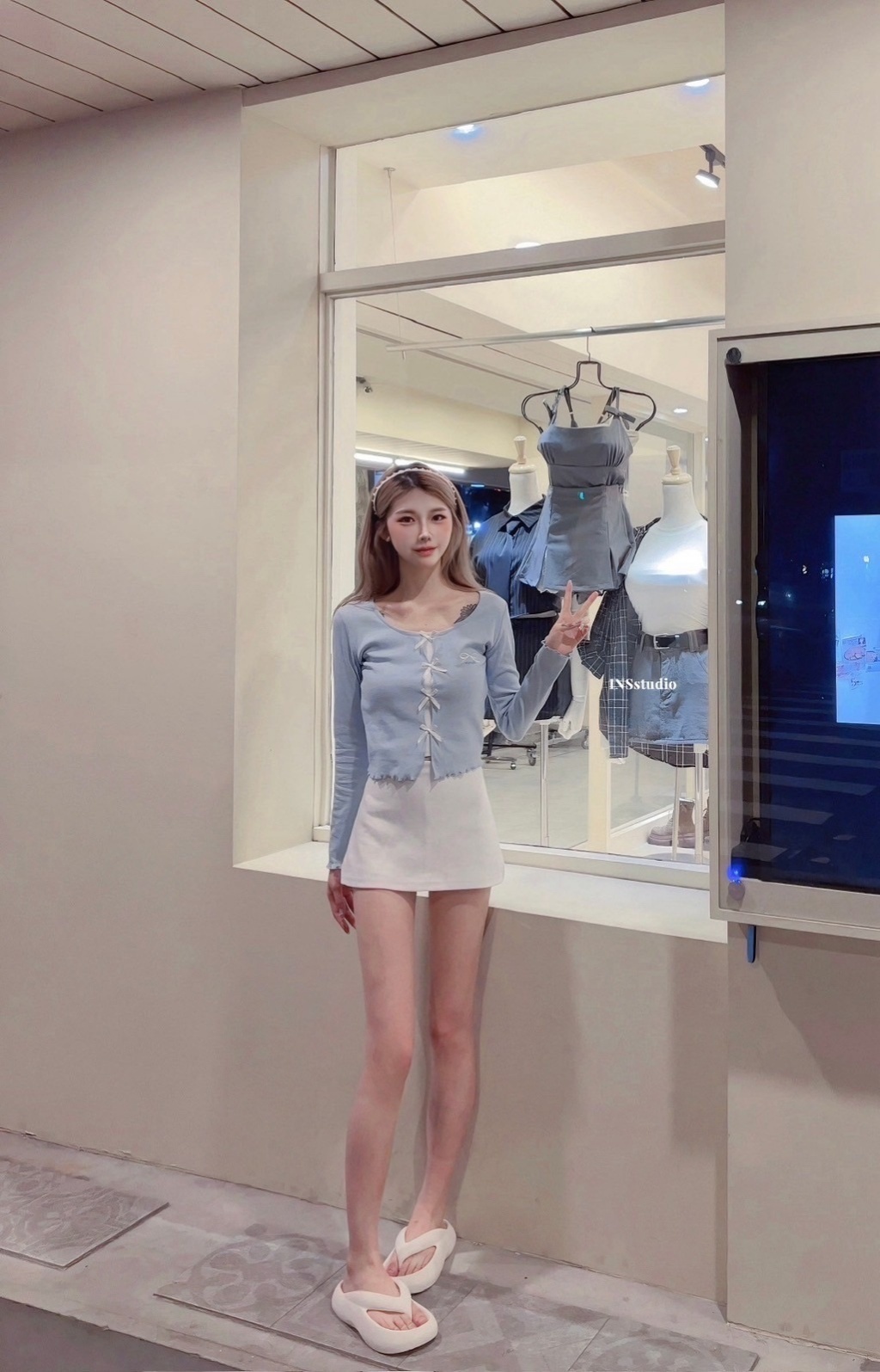 9656【甜妹日常】法式鏤空甜美蝴蝶结刺繡长袖上衣 (5)