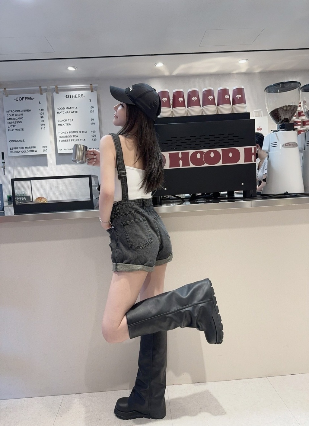 12150俏皮牛仔吊帶短褲 (2)