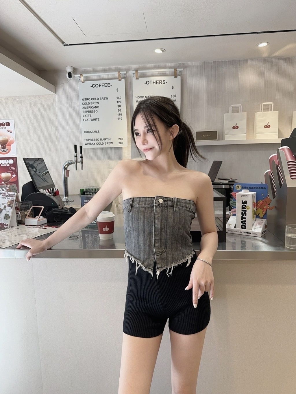 12120甜酷牛仔平口抽鬚背心 (3)