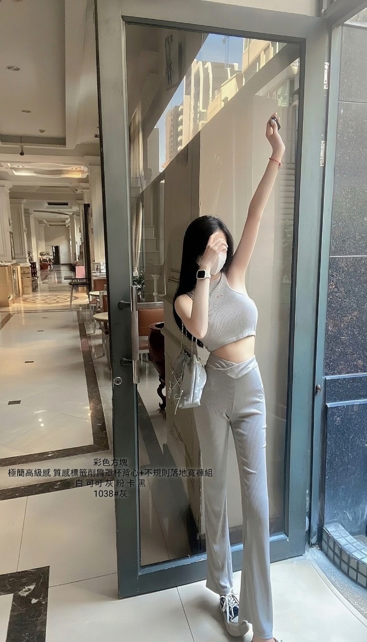 1038削肩罩杯背心+不規則落地寬褲褲組 (4)