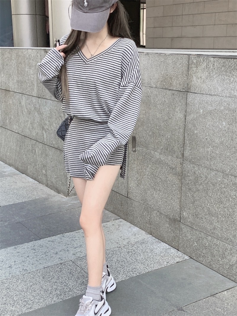 2380V领條紋開衩短裙套装 (5)