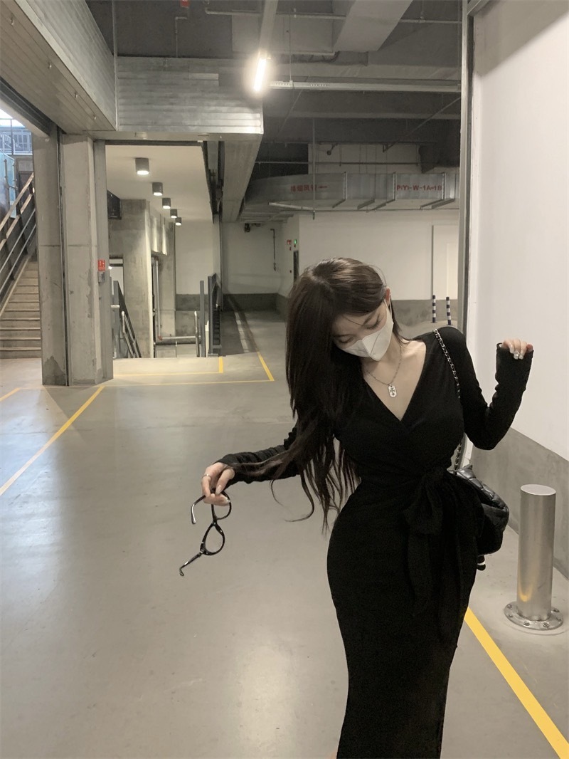 1326 V领綁帶開叉內搭魔毛連衣裙 (2)