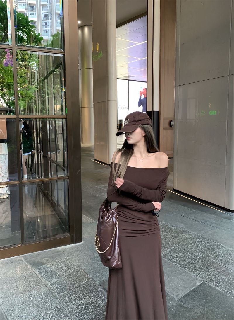 2382腰部皺摺一字顯瘦斜肩連衣裙 (4)