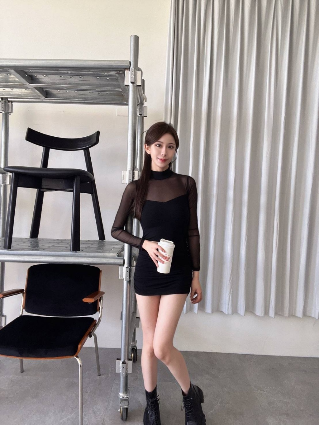 2668-1網紗拼接連身短洋裝 (4)