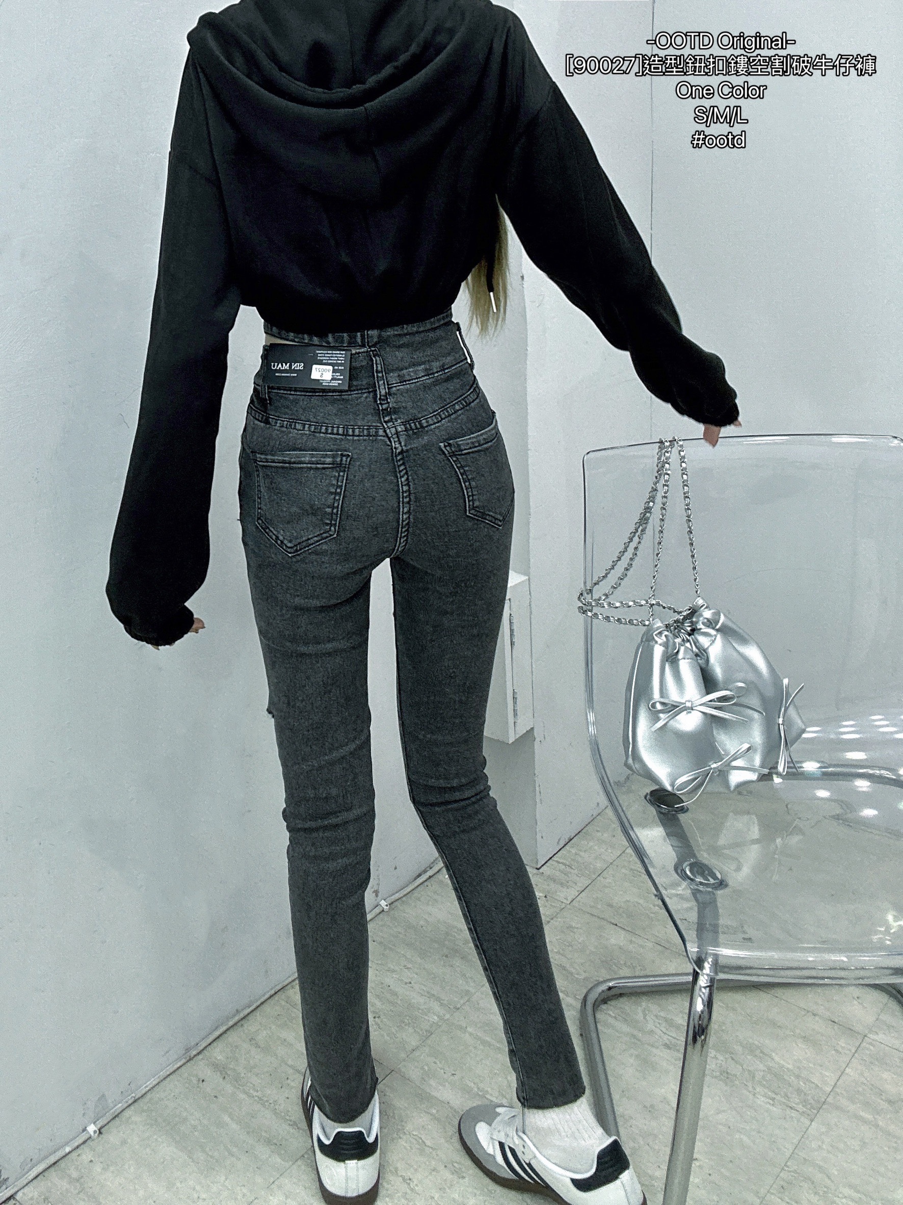 [90027]造型鈕扣鏤空割破牛仔褲 (4)