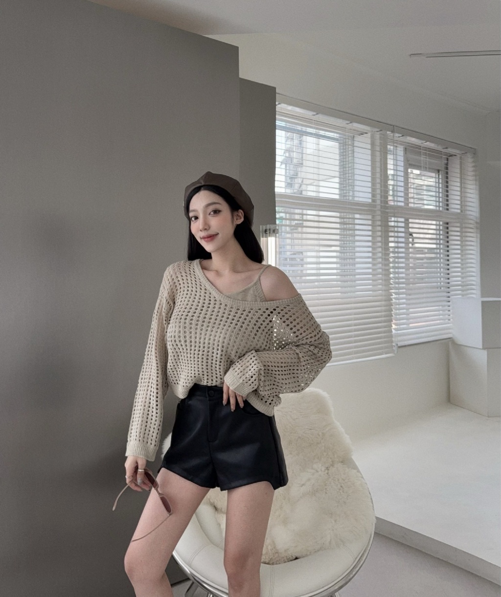 10029901『選品』鬆弛感針織洞洞上衣+背心 (2)